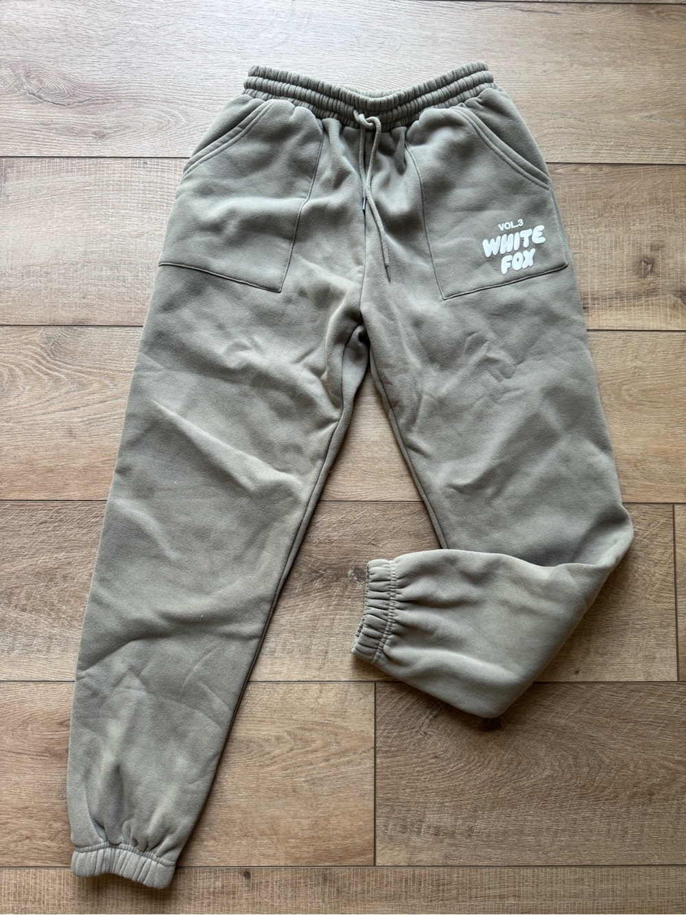 White Fox Sweats Tan/Olive Green